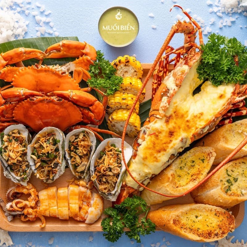 nhà hàng ẩm thực Việt Cá Gỗ